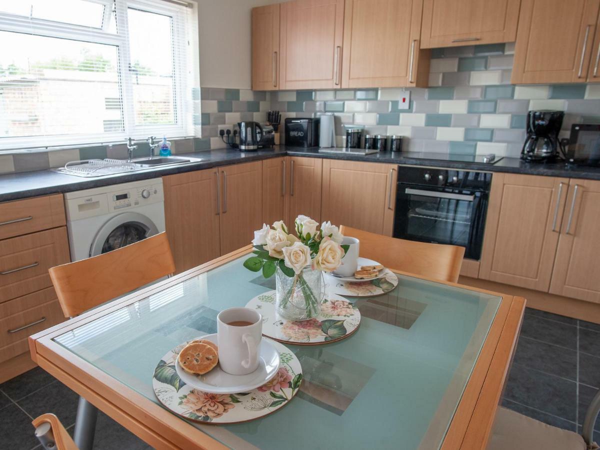 Cwtch Y Coetir Villa Swansea Exterior foto