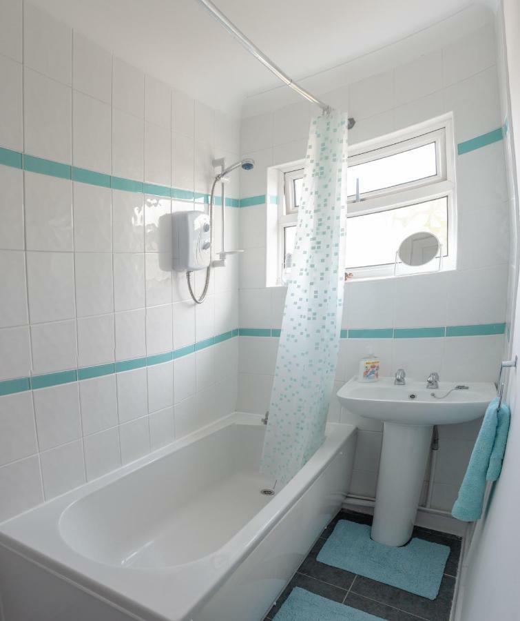 Cwtch Y Coetir Villa Swansea Exterior foto