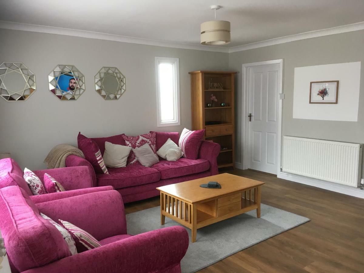 Cwtch Y Coetir Villa Swansea Exterior foto